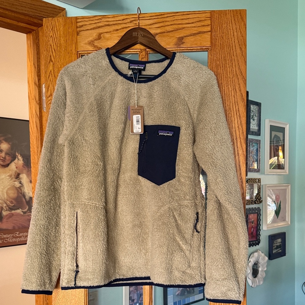 Patagonia Men's Tan Crewneck Sweater with Dark Blue Details Los Gatos Crew M NWT